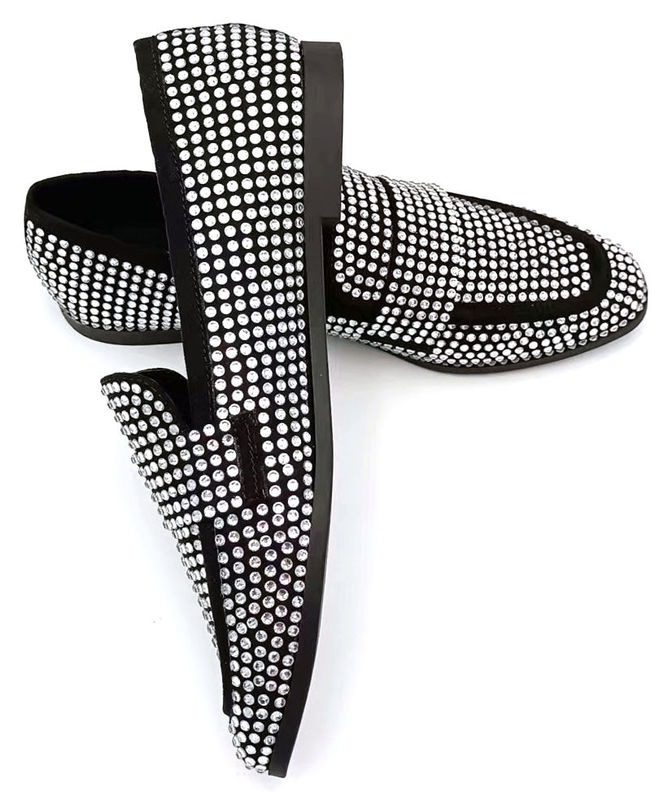 Sapatos clássicos, com estilo, confortáveis, elegantes, para todas as estações.