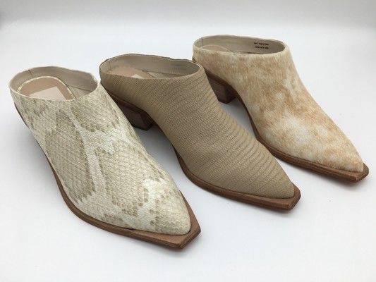 Materiais de couro Mulheres Mulas de salto, 4,5 polegadas de salto alto Mulas de salto com dedos fechados