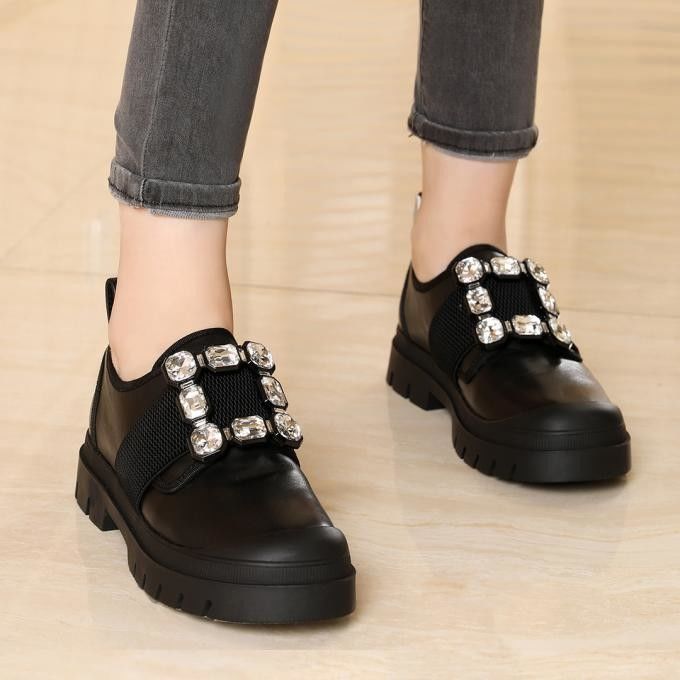 Pernas redondas Sapatos Flat Loafer Slip On Tipo Para Todas as Estações OEM