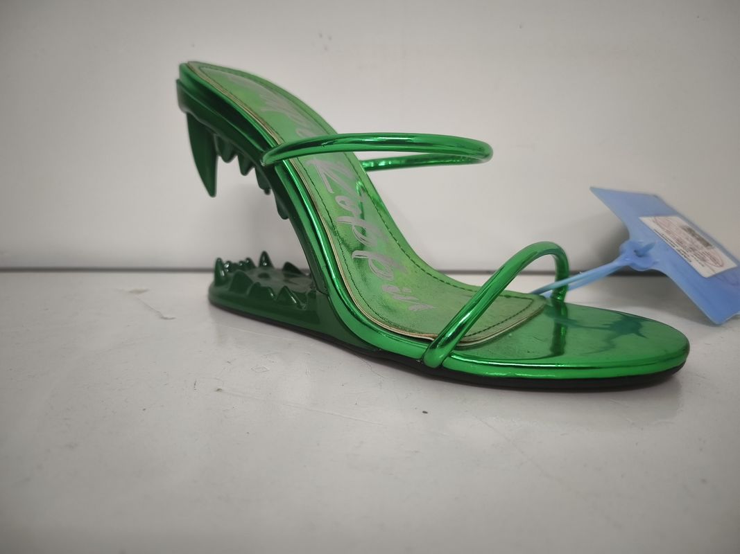 Slip On Type Women Pump Heels com revestimento de couro Material verde