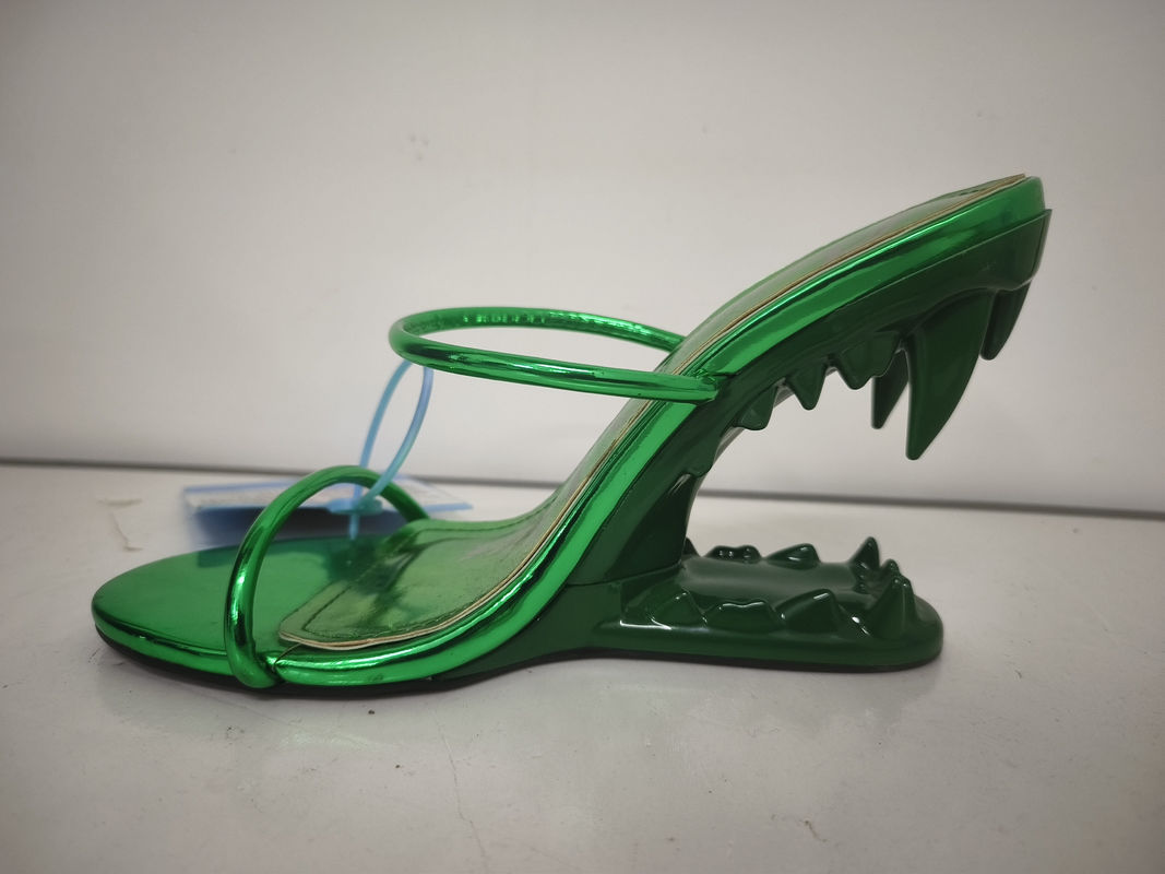 Slip On Type Women Pump Heels com revestimento de couro Material verde