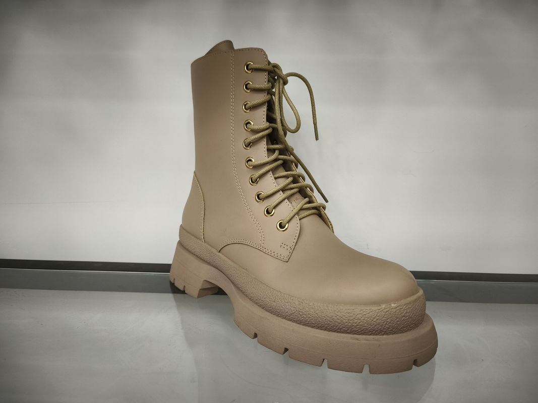 Botas sintéticas de sola de borracha para mulheres sofisticadas e elegantes