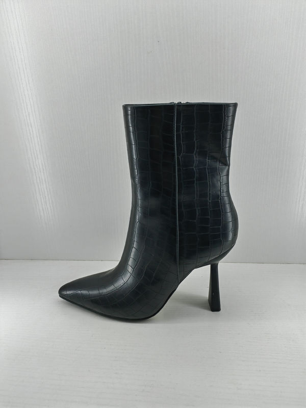 Sola exterior de borracha Sapatos femininos Sapatos Stiletto Salto para ocasiões casuais Outfits femininos